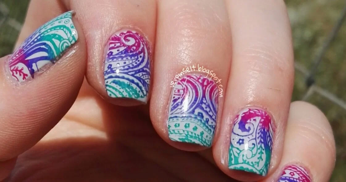 Яркое стампинг-маникюра с Clear Jelly Stamper