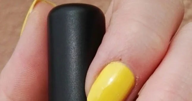 Обзор лака для ногтей "279 Yellow" от Kiko